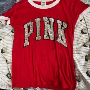 vs pink women’s shirt